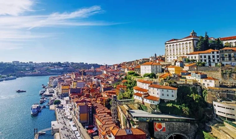 Ayda 43 bin TL geliri olan Türk vatandaşlarına Avrupa Birliği ülkesi oturum izni verecek