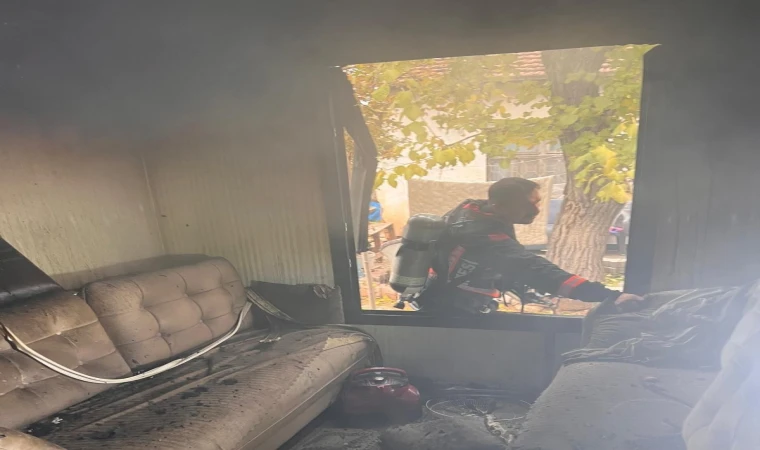 "Malatya’da Konteyner Alev Aldı"