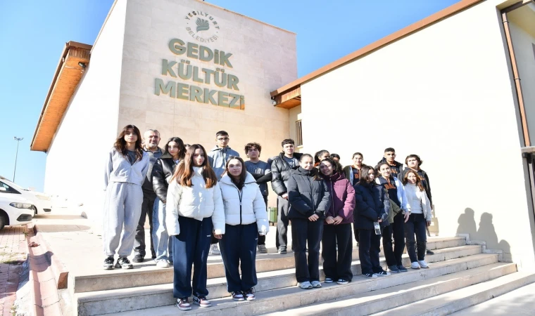 “İyilik Elçisi” Gençlerde Tarih ve Dayanışma Bilinci Oluşturuyor