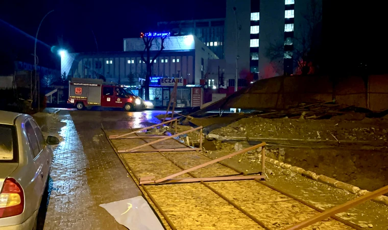 Malatya’da Fırtınalı Gece Hasara Yol Açtı