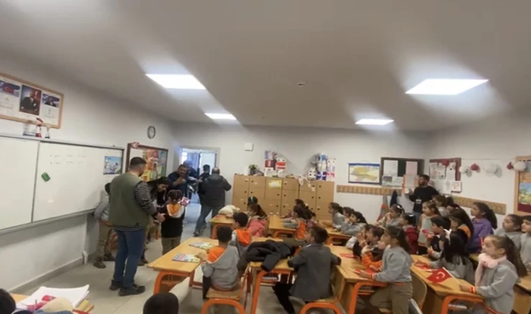 Tepeköy İlkokulu’nda Gönüllülerden Anlamlı Dayanışma Örneği