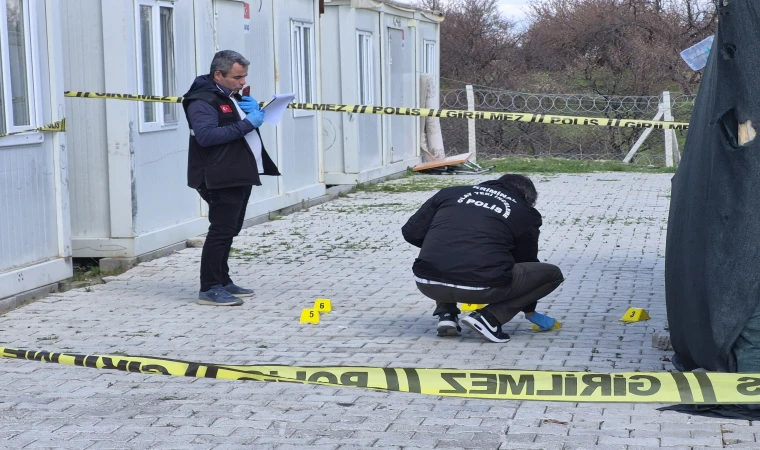 Bacanaklar Arasında Silahlı Kavga: 2 Yaralı