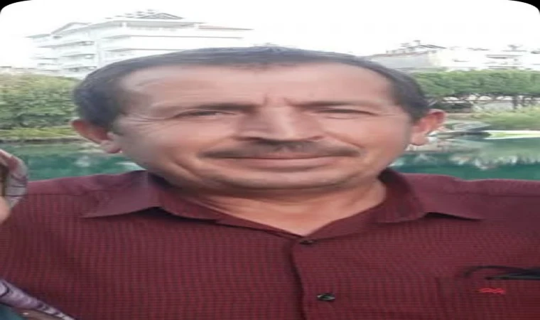 Traktörün Altında Kalan Çiftçi Hayatını Kaybetti