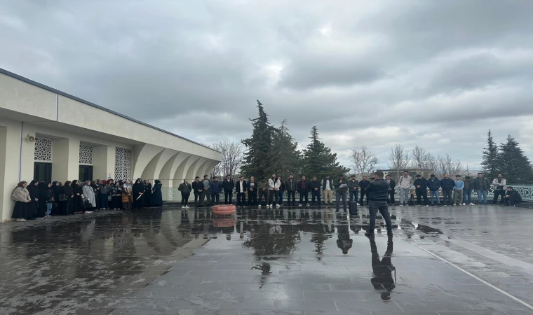 Üniversite Öğrencilerden Gazze İçin Çağrı