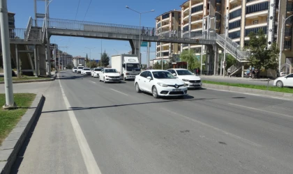 Korkunç Kaza: Hafif Ticari Araç Yaya Halindeki Anne ve Çocuklarına Çarptı