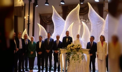 Malatya Büyükşehir Belediye Başkanı Sami Er, Kızının Nikâhını Kıydı