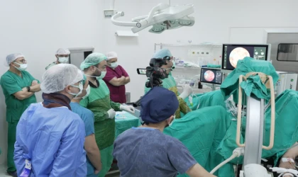 Malatya Eğitim ve Araştırma Hastanesi’nde 320 kişinin katıldığı canlı cerrahi kursu