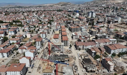 Malatya'da depremde yıkılan Gökkuşağı ve Bulut Apartmanları davasında müteahhide 15 yıl hapis cezası