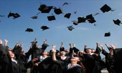 Üniversitelerde Yaz Okulları Yerine İlave Sömestr Modeli: Lisans Eğitimi 3 Yılda Tamamlanacak