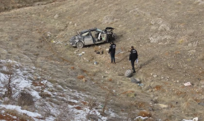Malatya'da lastiği patlayan otomobil şarampole uçtu: 1 ölü, 2 yaralı