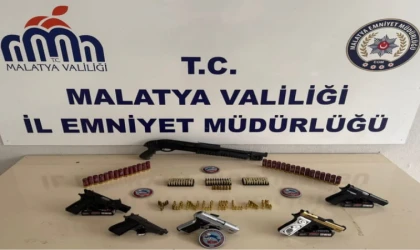 Malatya'da ruhsatsız silah operasyonu: 2 gözaltı