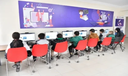 Yeşilyurt Mesleki Eğitim ve Yaşam Merkezi’nde kurslar tüm hızıyla sürüyor