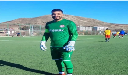 Sahada Ölümle Burun Buruna: Kaleci Son Anda Hayata Tutundu