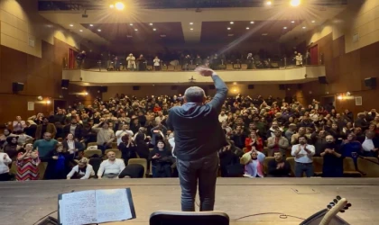 Türk Halk Müziği’nin Usta İsmi Nurettin Rençber’den Malatya’da Türkü Resitali