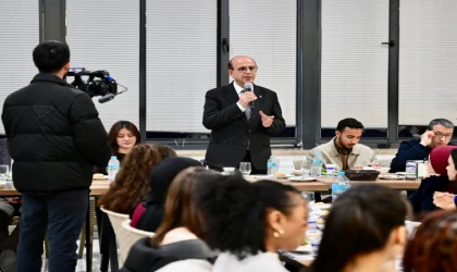 Başkan Geçit, 36 Ülkeden Uluslararası Öğrencileri İftarda Ağırladı