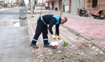 Battalgazi’de Bayram Sonrası Cadde ve Sokaklarda Yoğun Temizlik Çalışmaları