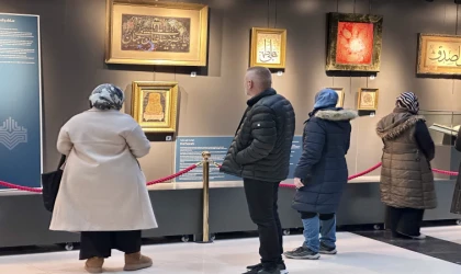 Malatya’da Ramazan’a Manevi Dokunuş: Kutsal Emanetler Sergisi Büyük İlgiyle Açıldı