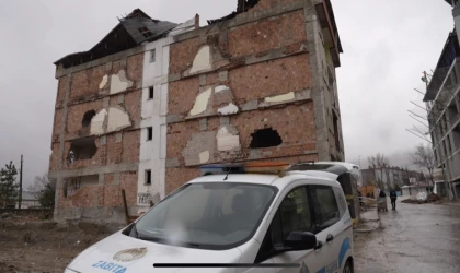 Metruk Binalar Tehlike Saçıyor