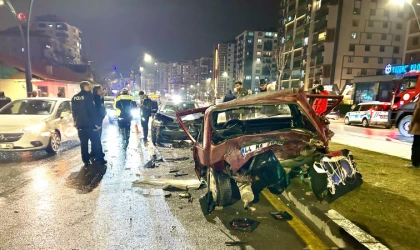 Tecde’de Feci Kaza: 3 Yaralı