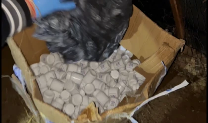 Zehir Tacirlerine Darbe: On Binlerce Hap Ve Silah Ele Geçirildi