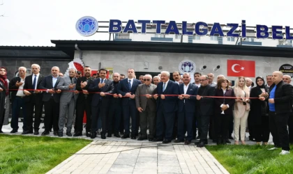 6 Şubat Deprem Şehitleri Taziye Evi Açıldı: Birlik Ve Dayanışma Vurgusu Öne Çıktı