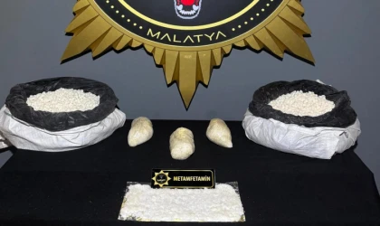 Şeker Çuvalından Zehir Çıktı: 3 Kilo Metamfetaminle Yakalandı