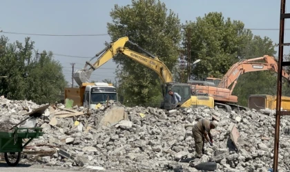 Malatya Küçük Sanayi Sitesi’nde Yıkım Sürüyor