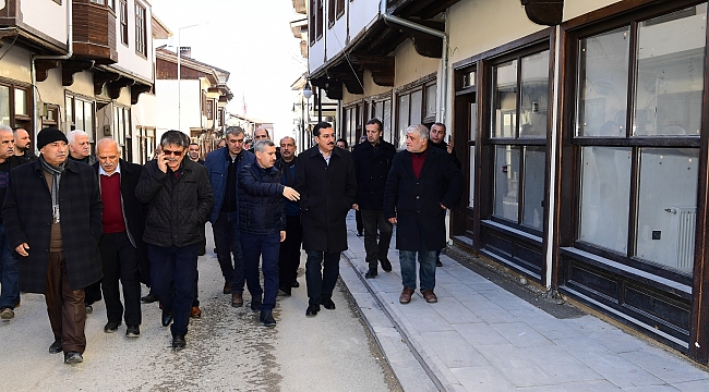 BAŞKAN ÇINAR, MİLLETVEKİLİ TÜFENKÇİ’YE KADİM YEŞİLYURT KENTSEL PLANLAMA PROJESİNİ ANLATTI