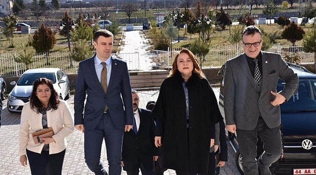 Rektör Karabulut Kale’yi Ziyaret Etti