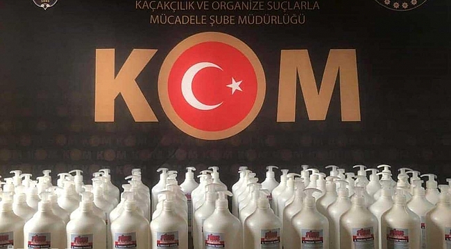 Malatya'da üretim izni olmayan çok sayıda maske ile el dezenfektanı ele geçirildi