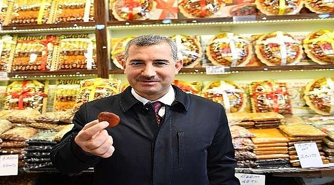 Yeşilyurt Belediyesi 81 Şehir’e Kayısı Gönderecek