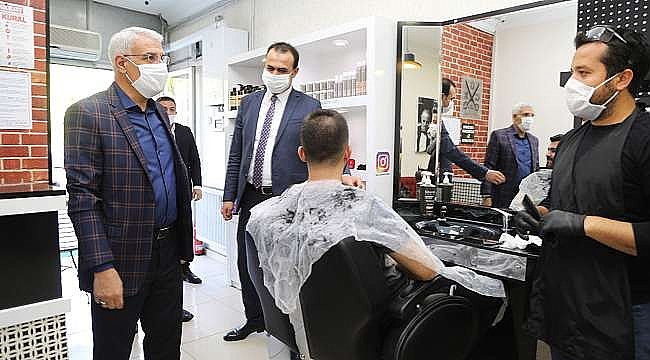 Başkan Güder Kuaförleri Ziyaret Etti