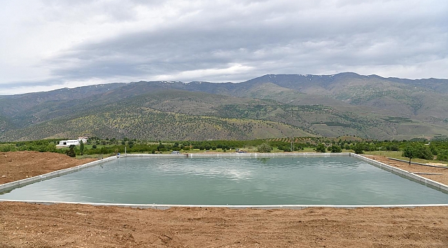 Malatya'da çiftçilerin su sorunu kapalı sistem sulama kanalı ile giderildi