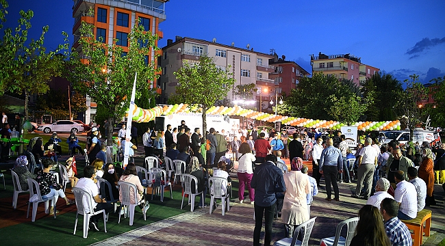 Başkan Gürkan, yenilenen Sümerpark’ta vatandaşlarla hasbihal etti