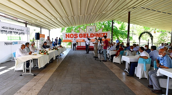 ‘MECLİS ÜYELERİ VE MUHTARLARLA İSTİŞARE’ TOPLANTISI DÜZENLEDİ