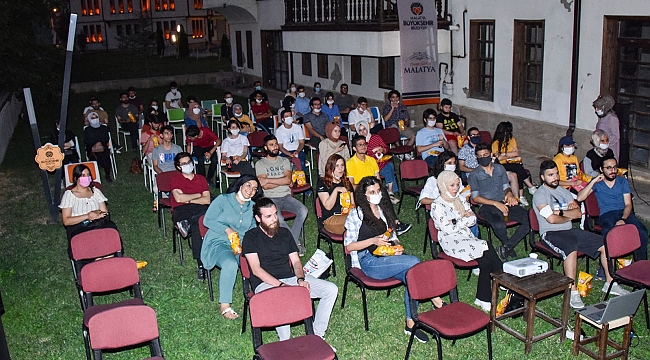 Açıkhavada Sinema Keyfi