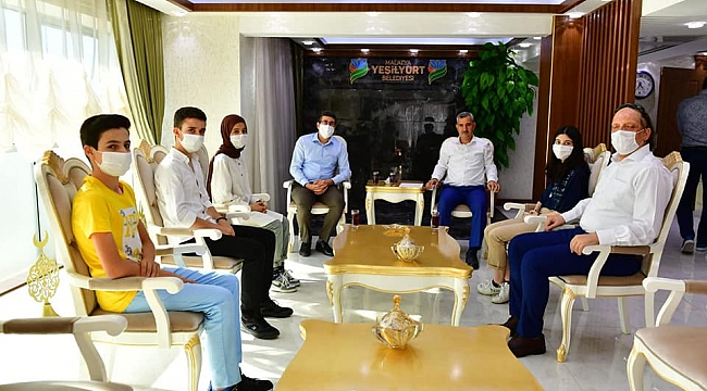 BAŞKAN ÇINAR, TEKNOFEST 2020 FESTİVALİNE KATILACAK &#39;ANATOLIA&#39; TAKIMINI AĞIRLADI