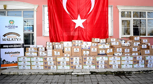 Malatya'da ihtiyaç sahipleri için toplanan ilaçlar İHH’ya teslim edildi