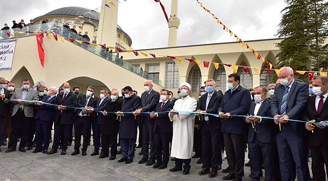 Diyanet İşleri Başkanı Erbaş, Malatya'da İlahiyat Camisi ve Kütüphanesini açtı