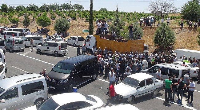Adıyamanlı tütün üreticilerinin yol kapatma eylemi devam ediyor