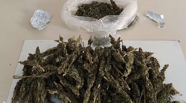 Hastane otoparkında durdurulan araçtan uyuşturucu çıktı