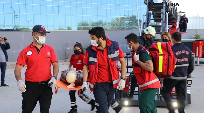 Malatya Eğitim ve Araştırma Hastanesinde yangın tatbikatı 