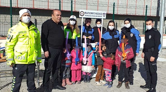 Malatya’da dilendirilen çocuklar toplatılarak parklarda eğlendirildi