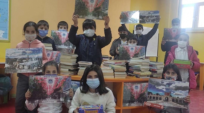 Malatya’dan "Kütüphanesiz Okul Kalmasın Projesi"ne destek