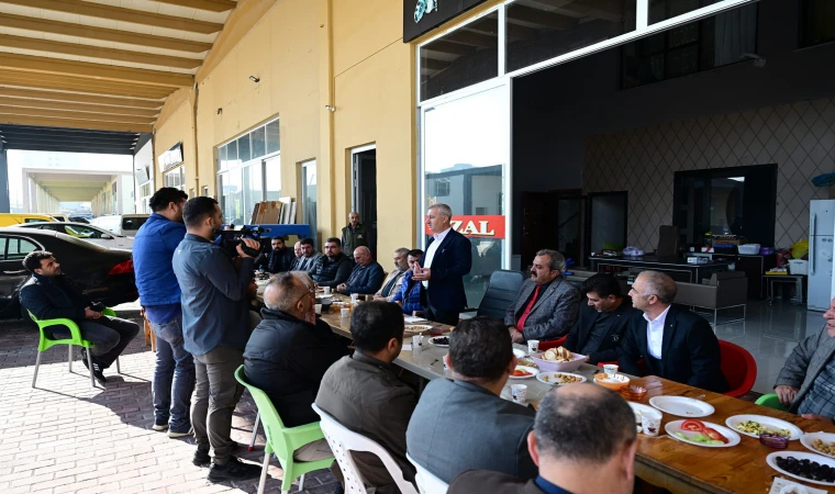 BAŞKAN ÇINAR, YAKINCA GALERİCİLER SİTESİNDE ESNAFLARLA BULUŞTU