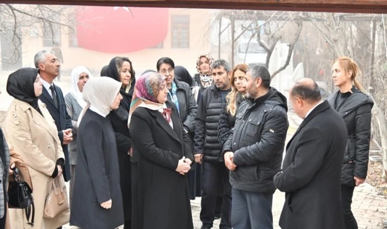MALATYA VALİ'NİN EŞİ ŞEHİT AİLERİNİ ZİYARET ETTİ