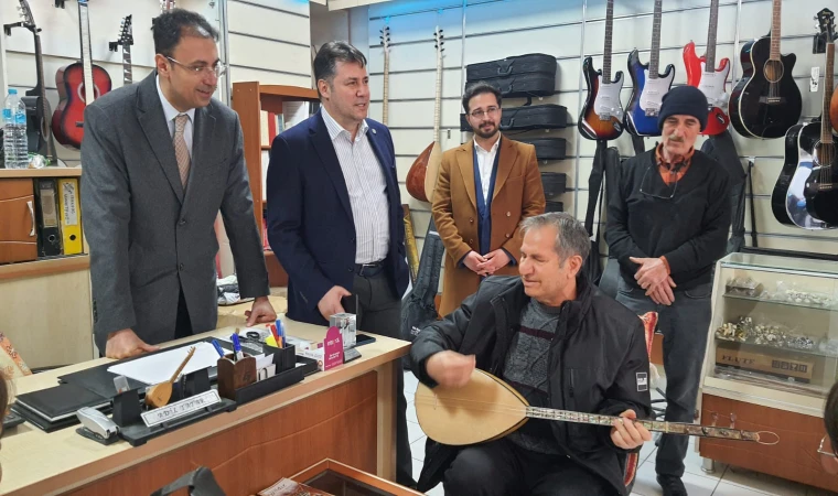 İYİ PARTİ’DE YÜZLER GÜLÜYOR