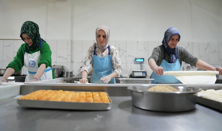 Bayram tatlıları Kadın Kooperatifi’nden
