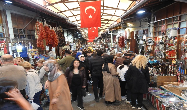 Gaziantep'teki yerli turist yoğunluğu esnafa çifte bayram yaşattı