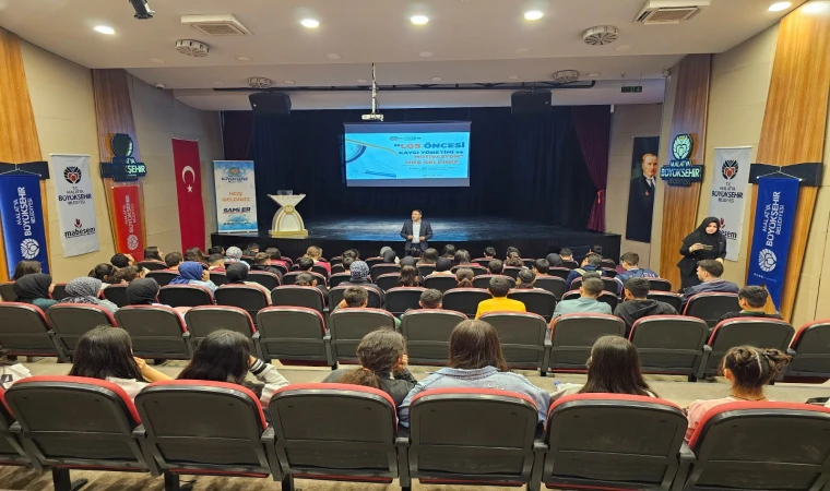 Malatya'da öğrencilere kaygı ve motivasyon semineri